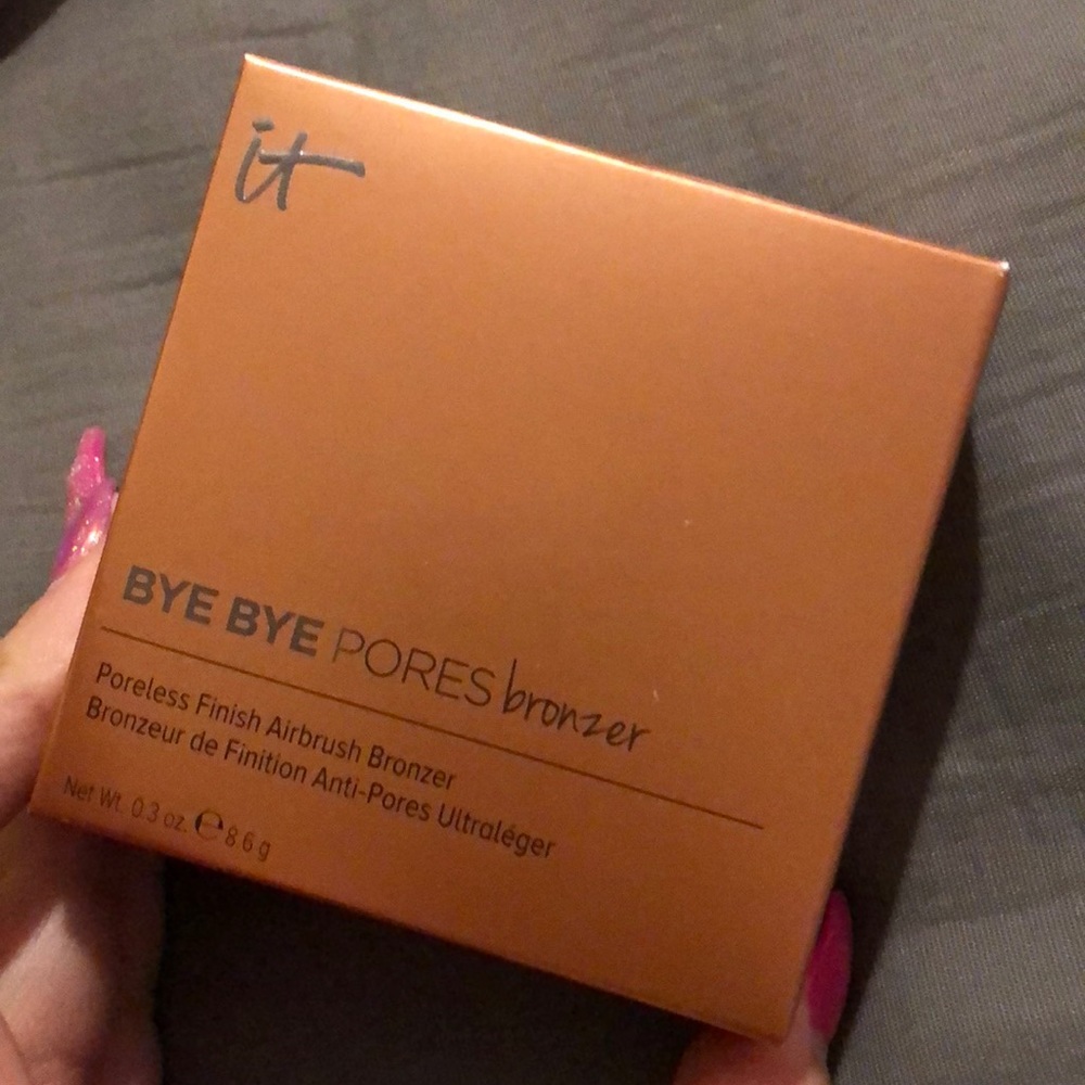 Bye bye pores bronzer